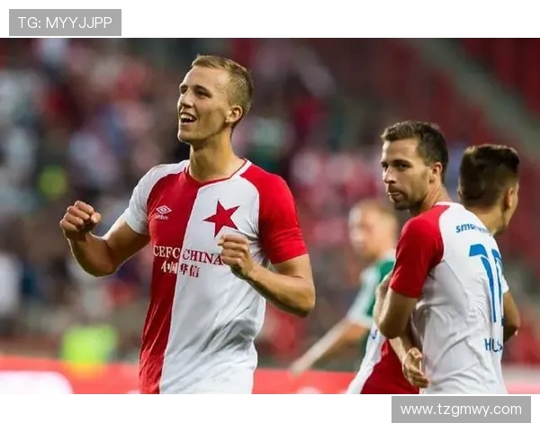 马克西半场火力全开砍下16分3板4助攻攻防两端全面爆发